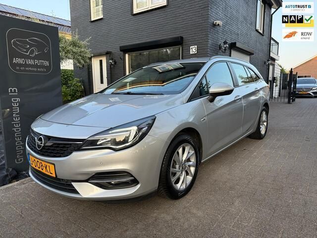 Grijs Gebruikt 2020 Opel Astra Edition Stationwagen | € 10.900 (Eerlijke prijs) - Afbeelding 1/4