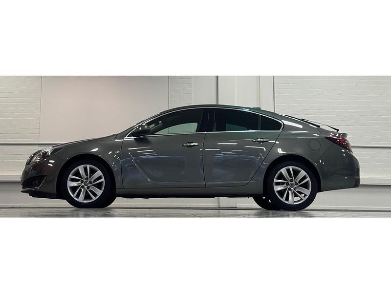 Occasion Opel Insignia Innovation 140 PK (102 kW) 2017 Grijs Hatchback
