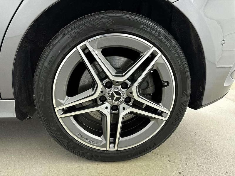 Occasion Mercedes A250 AMG line 218 PK (160 kW) 2023 Grijs Hatchback