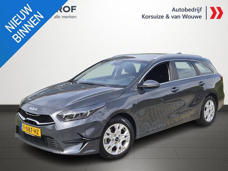 Grijs Gebruikt 2023 Kia Ceed Sportswagon Stationwagen | € 23.949 (Iets duurder) - Afbeelding 1/4