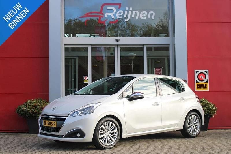 Wit Gebruikt 2019 Peugeot 208 Allure Hatchback | € 9.445 (Super prijs) - Afbeelding 1/4