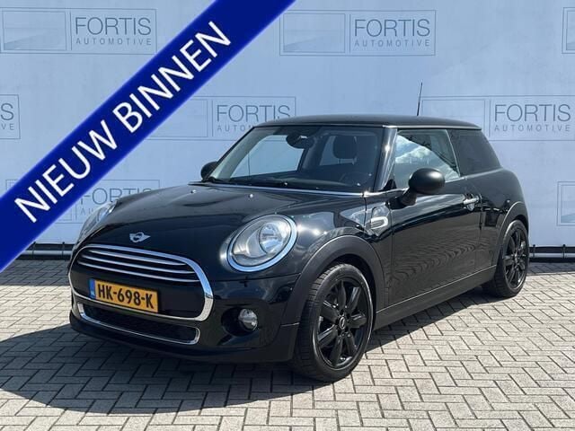 Zwart Gebruikt 2014 Mini ONE Business Hatchback | € 8.400 (Eerlijke prijs) - Afbeelding 1/4