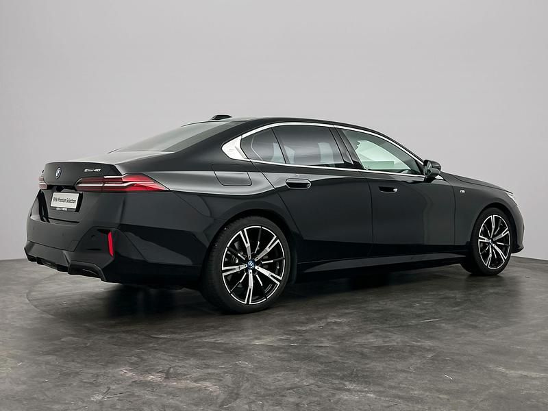 Occasion BMW i5 Comfort Edition 250 kW (340 PK) 2023 Saphirschwarz metallic (zwart metallic) Sedan