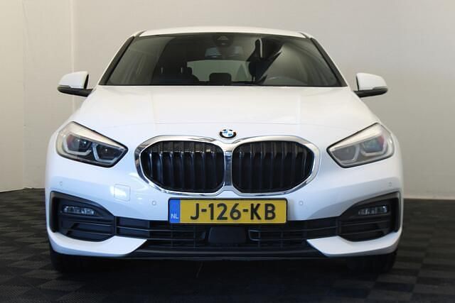 Occasion BMW 120 Executive 191 PK (140 kW) 2020 Wit Hatchback