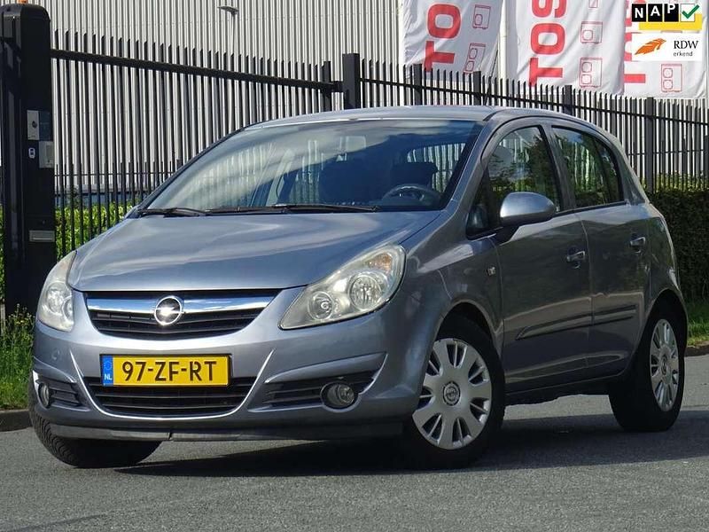 Grijs Gebruikt 2008 Opel Corsa Enjoy Hatchback | € 3.999 (Eerlijke prijs) - Afbeelding 1/4