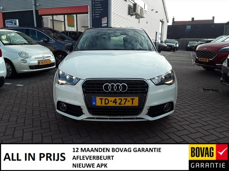 Wit Occasion 2013 Audi A1 Attraction Hatchback | € 9.950 (Duur) - Afbeelding 1/4
