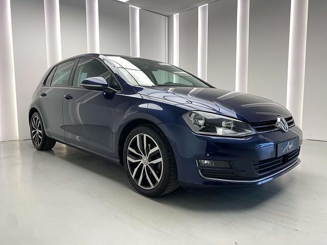 Blauw Gebruikt 2014 VW Golf Sedan | € 14.950 (Duur) - Afbeelding 1/4