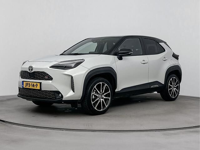 Wit Occasion 2023 Toyota Yaris Cross Sport SUV | € 29.945 (Eerlijke prijs) - Afbeelding 1/4