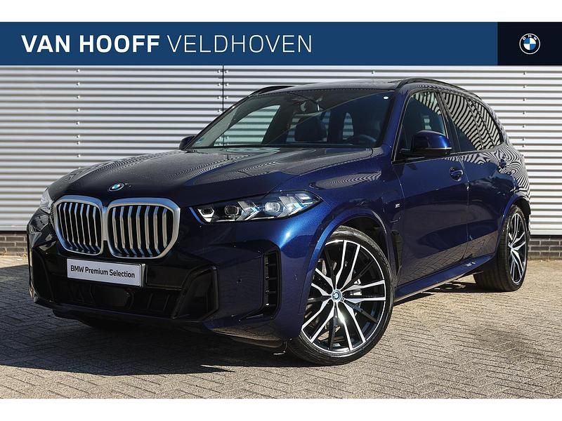Blauw Occasion 2024 BMW X5 Executive SUV | € 99.950 (Iets duurder) - Afbeelding 1/4