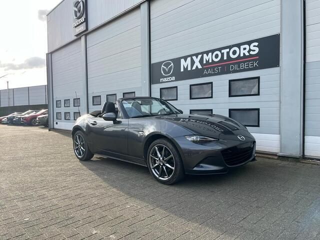 Grijs Gebruikt 2023 Mazda MX5 Exclusive Cabriolet | € 29.990 - Afbeelding 1/4