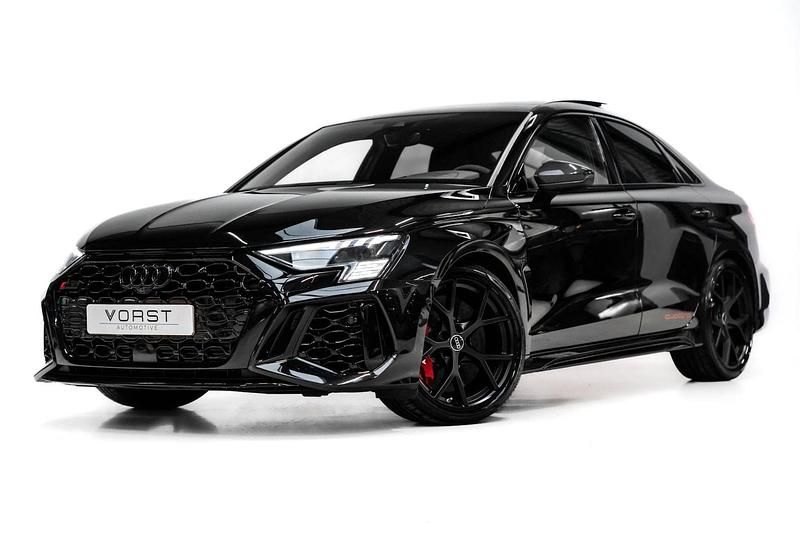Zwart Occasion 2022 Audi RS3 Sedan | € 70.950 (Eerlijke prijs) - Afbeelding 1/4