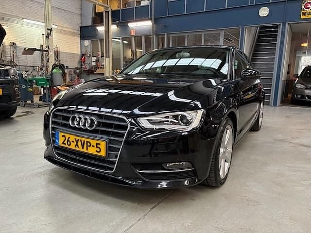 Occasion Audi A3 Sportback Ambition 2012 Zwart (metallic) Hatchback