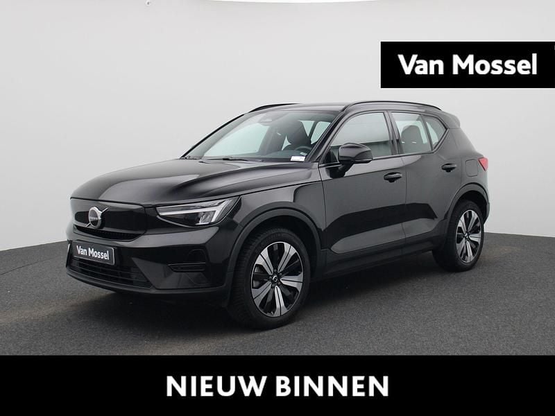 Zwart Gebruikt 2022 Volvo XC40 Core SUV | € 28.900 (Super prijs) - Afbeelding 1/4