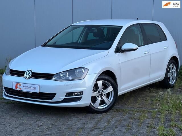 Wit Gebruikt 2013 VW Golf VII Hatchback | € 11.445 (Iets duurder) - Afbeelding 1/4