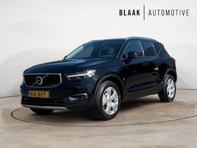 Zwart Gebruikt 2021 Volvo XC40 Momentum SUV | € 30.990 (Goede deal) - Afbeelding 1/4
