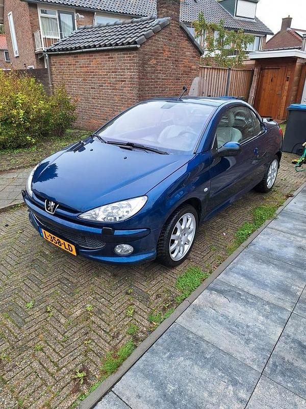 Gebruikt 2005 Peugeot 206 CC Cabriolet | € 1.750 (Eerlijke prijs) - Afbeelding 1/4
