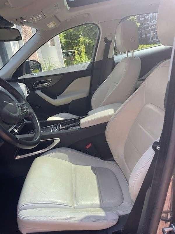 Grijs Gebruikt 2017 Jaguar F-Pace SUV | € 16.950 (Super prijs) - Afbeelding 1/4