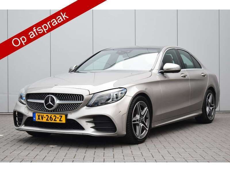 Grijs Gebruikt 2019 Mercedes C200 Business Sedan | € 31.950 (Duur) - Afbeelding 1/4