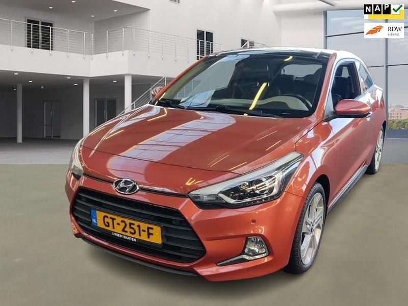 Oranje Occasion 2015 Hyundai i20 Hatchback | € 9.400 (Eerlijke prijs) - Afbeelding 1/4
