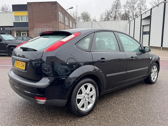 Occasion Ford Focus Trend 101 PK (74 kW) 2005 Zwart Hatchback