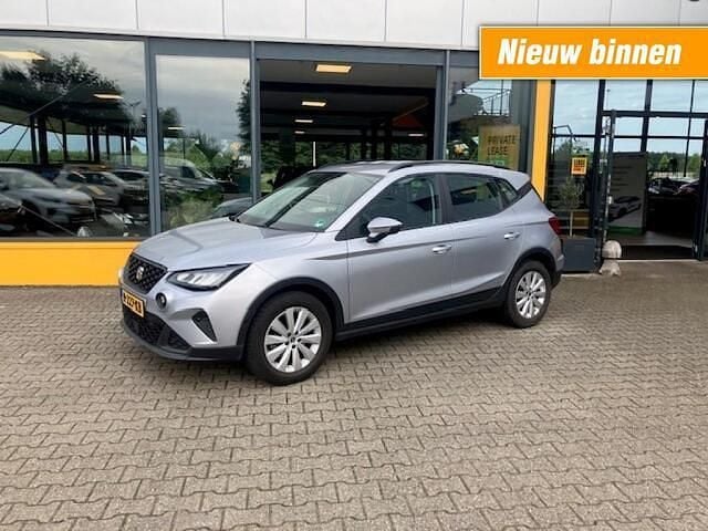 Grijs Gebruikt 2021 Seat Arona Business SUV | € 20.890 (Eerlijke prijs) - Afbeelding 1/2
