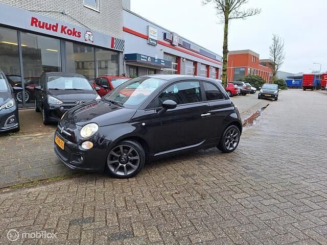 Zwart Gebruikt 2014 Fiat 500S S Hatchback | € 4.450 (Eerlijke prijs) - Afbeelding 1/4