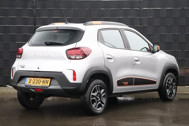 Occasion Dacia Spring Expression 33 kW (45 PK) 2023 Grijs Hatchback