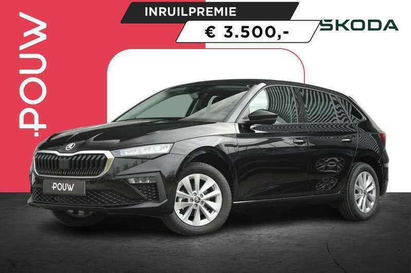 Zwart Nieuw 2024 Skoda Scala Business Line Hatchback | € 34.650 (Iets duurder) - Afbeelding 1/4