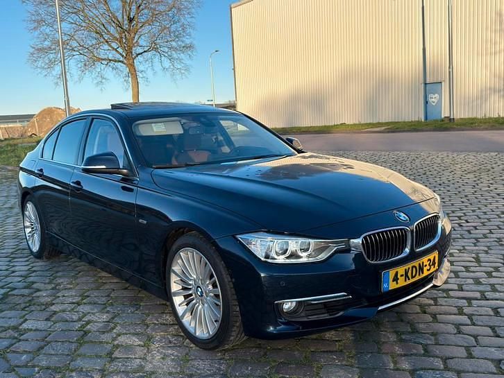 Occasion BMW 328 Luxury Line 245 PK (180 kW) 2011