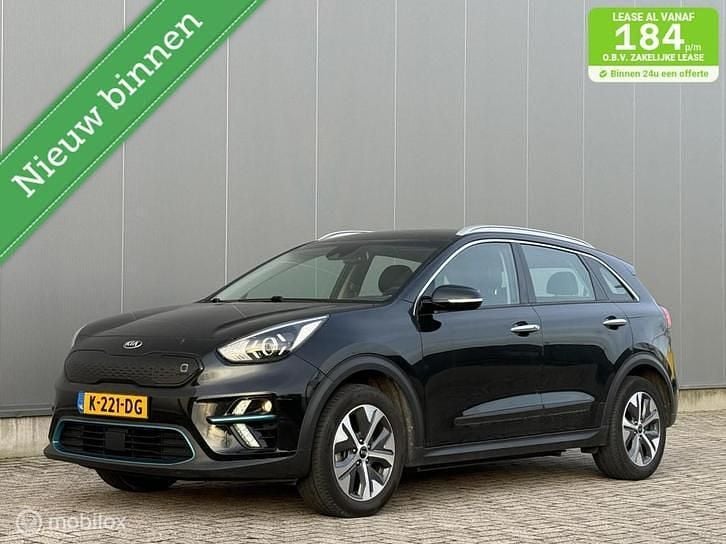 Zwart (metallic) Occasion 2020 Kia e-Niro SUV | € 13.495 (Super prijs) - Afbeelding 1/4