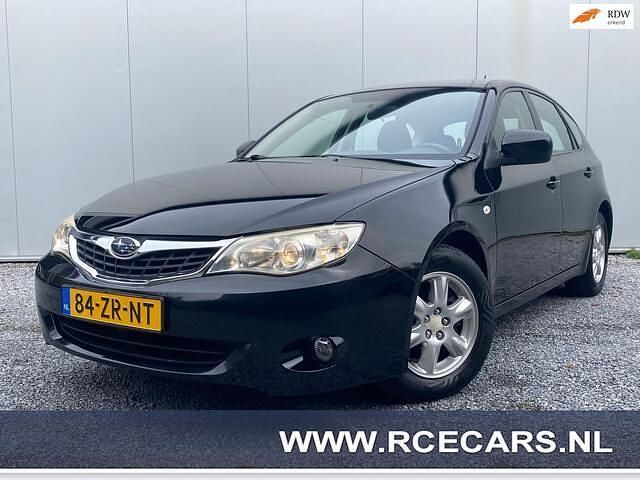 Zwart, metallic lak Gebruikt 2008 Subaru Impreza Hatchback | € 4.250 (Eerlijke prijs) - Afbeelding 1/4