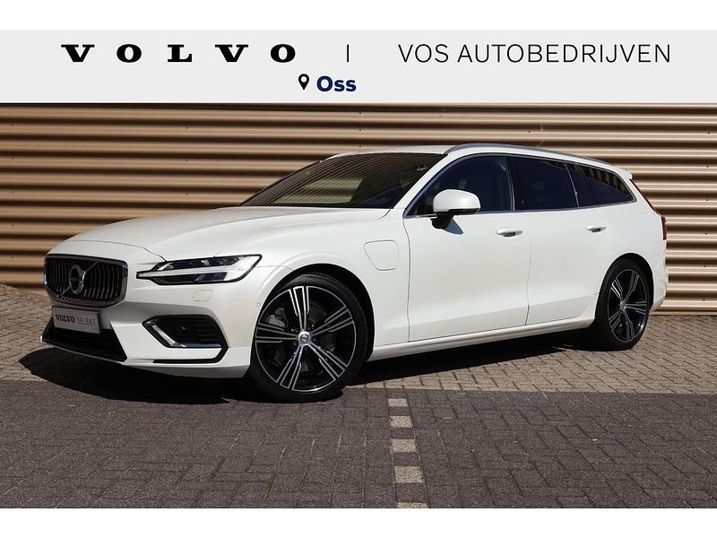 Wit Gebruikt 2021 Volvo V60 Inscription Stationwagen | € 34.950 (Iets duurder) - Afbeelding 1/3