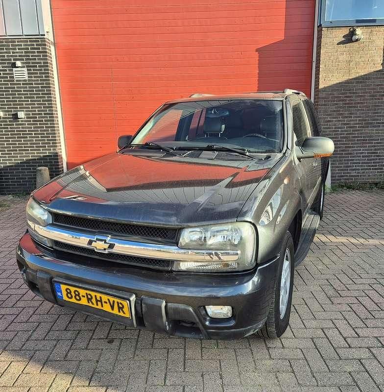 Zwart Gebruikt 2005 Chevrolet TrailBlazer LT SUV | € 5.999 - Afbeelding 1/4