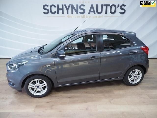 Grijs Gebruikt 2016 Ford Ka Plus Trend Hatchback | € 8.950 (Eerlijke prijs) - Afbeelding 1/4
