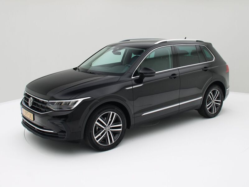 Zwart Gebruikt 2021 VW Tiguan Business SUV | € 25.850 (Goede deal) - Afbeelding 1/4