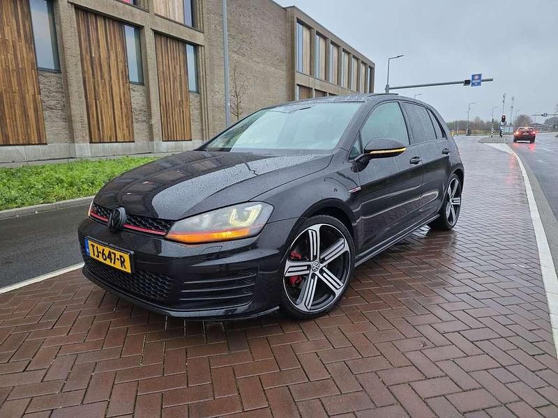 Zwart Gebruikt 2014 VW Golf VII GTI Stationwagen | € 13.500 (Eerlijke prijs) - Afbeelding 1/4