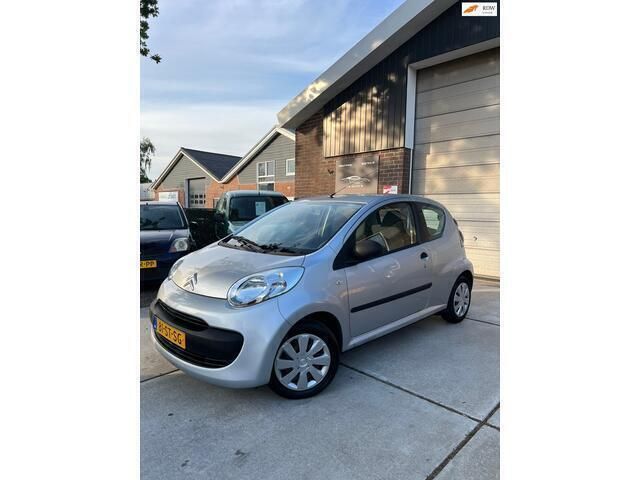 Grijs Gebruikt 2006 Citroën C1 Hatchback | € 1.299 (Eerlijke prijs) - Afbeelding 1/4
