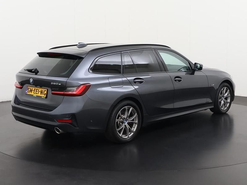 Occasion BMW 320e Sport Line 204 PK (150 kW) 2022 Grijs (metallic) Stationwagen