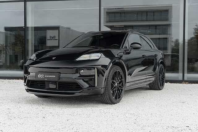 Zwart Gebruikt 2024 Porsche Macan Turbo SUV | € 106.900 - Afbeelding 1/4