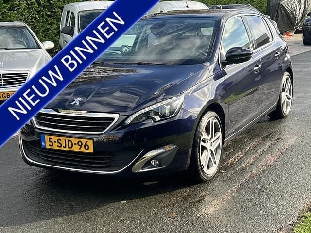 Blauw (metallic) Gebruikt 2013 Peugeot 308 Hatchback | € 5.750 (Eerlijke prijs) - Afbeelding 1/4