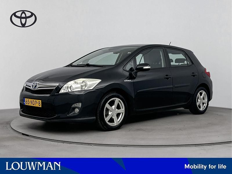 Donker zwart metallic Gebruikt 2010 Toyota Auris Hatchback | € 9.980 (Iets duurder) - Afbeelding 1/4