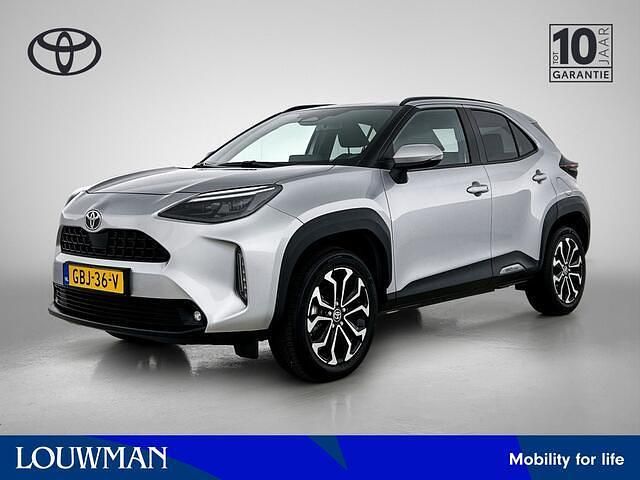 Grijs Occasion 2024 Toyota Yaris Cross Edition SUV | € 28.400 (Eerlijke prijs) - Afbeelding 1/4