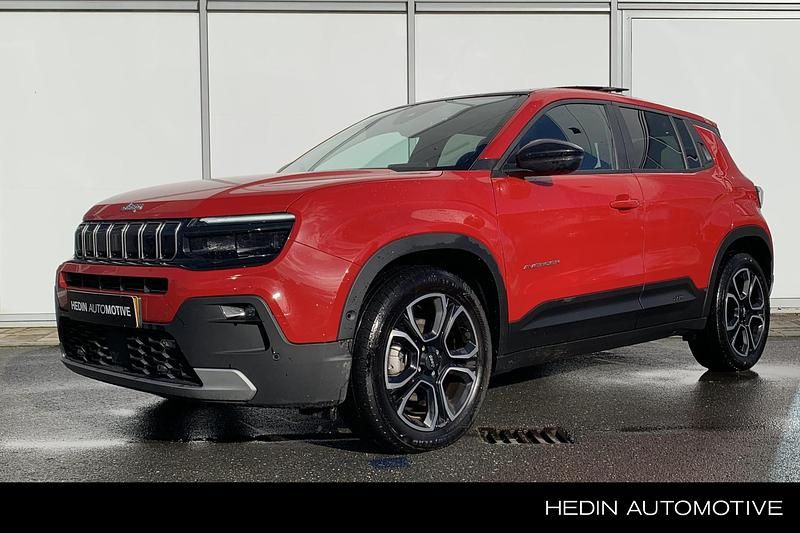 Rood Gebruikt 2024 Jeep Avenger EV Summit SUV | € 26.945 (Iets duurder) - Afbeelding 1/4