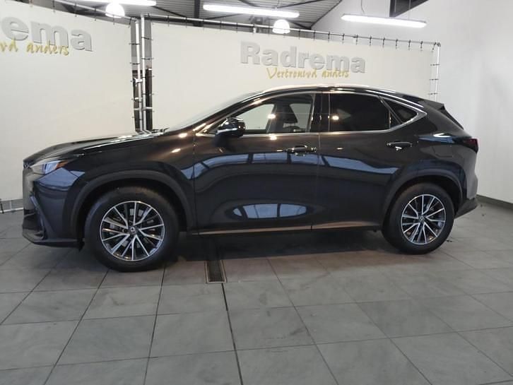 Occasion Lexus NX450h+ Luxury Line 190 PK (139 kW) 2023 Zwart (metallic) SUV