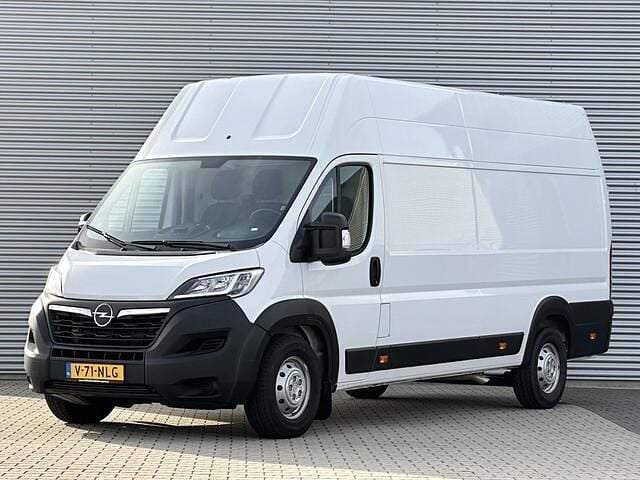 Wit Gebruikt 2023 Opel Movano Van | € 23.750 (Super prijs) - Afbeelding 1/4