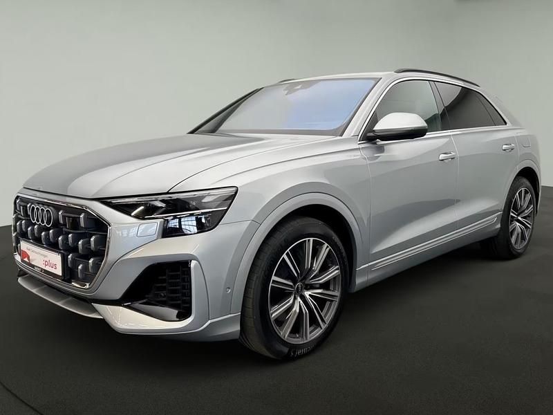 Grijs Gebruikt 2024 Audi Q8 S-Line SUV | € 79.900 - Afbeelding 1/4