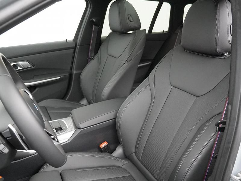 Nieuw BMW 330e 2026 Grijs Stationwagen