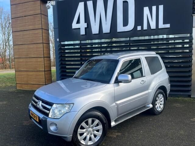 Zilver Gebruikt 2011 Mitsubishi Pajero SUV | € 12.900 - Afbeelding 1/4