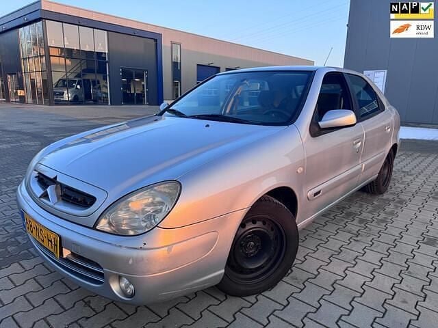 Grijs Occasion 2004 Citroën Xsara Prestige Hatchback | € 1.599 (Eerlijke prijs) - Afbeelding 1/4
