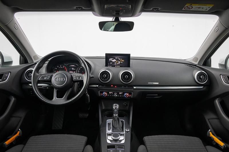 Occasion Audi A3 Sportback Sport 150 PK (110 kW) 2017 Wit Hatchback